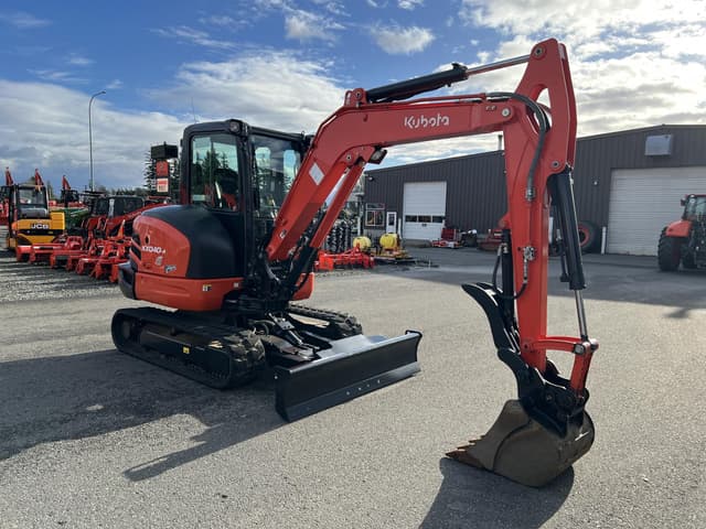 Image of Kubota KX040-4R3T equipment image 3