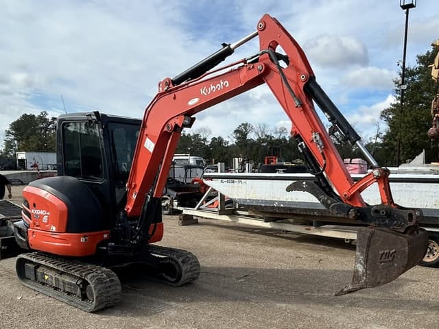 Image of Kubota KX040-4 equipment image 3