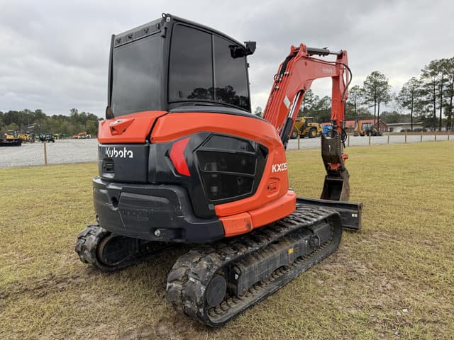 Image of Kubota KX057-5 equipment image 4