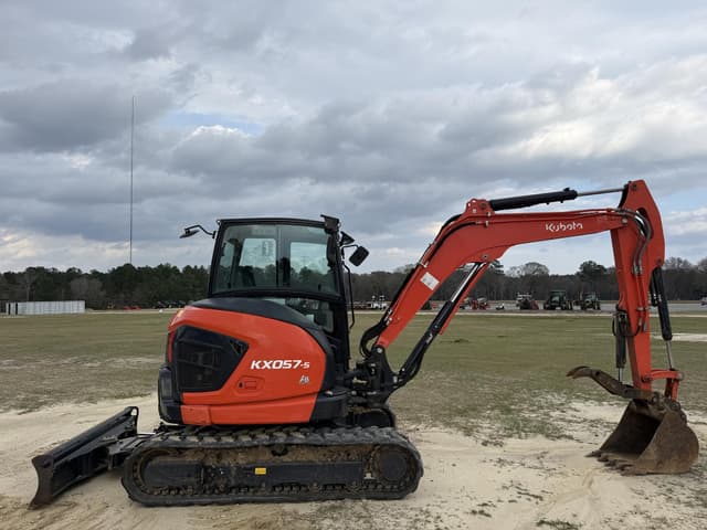 Image of Kubota KX057-5 equipment image 2