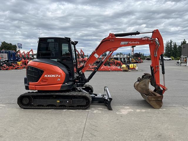 Image of Kubota KX057-5 equipment image 4