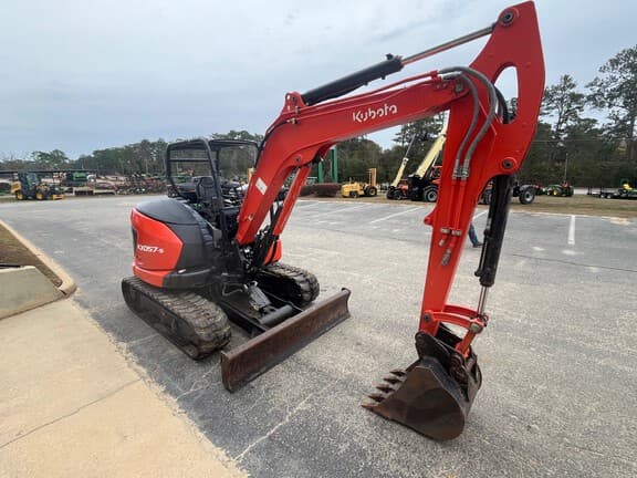 Image of Kubota KX057-5 equipment image 3
