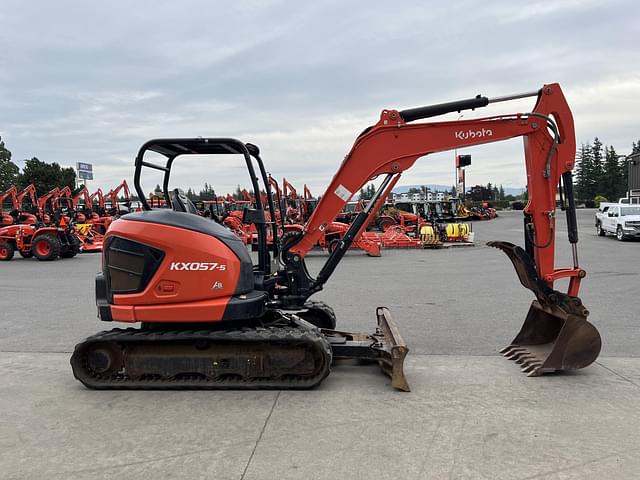 Image of Kubota KX057-5 equipment image 4
