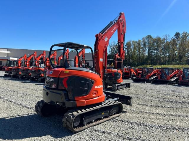 Image of Kubota KX057-5 equipment image 3