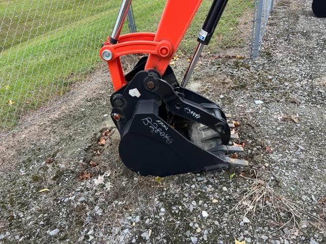 Image of Kubota KX057-5 equipment image 3