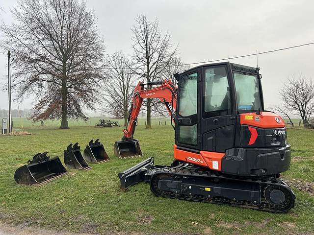 Image of Kubota KX057-5 equipment image 2