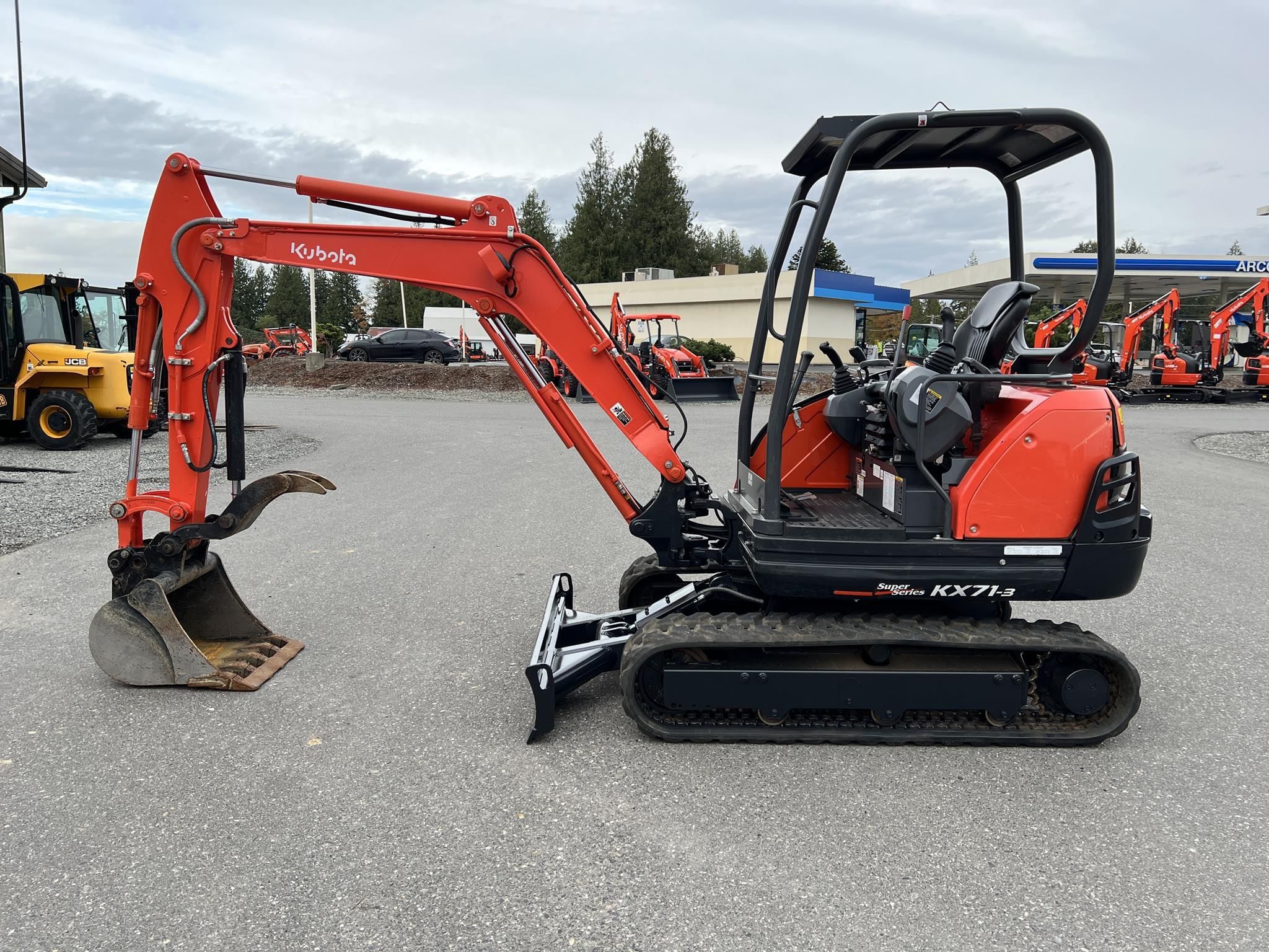 2023 Kubota KX71-3S4R1 Equipment Image0