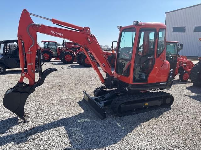 Image of Kubota KX71-3 equipment image 2