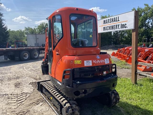 Image of Kubota KX71-3 equipment image 4