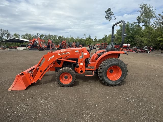 Image of Kubota L3302 equipment image 1