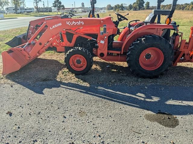 Image of Kubota L3902HST equipment image 1