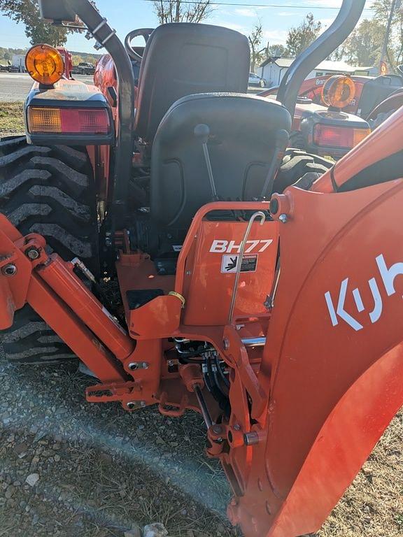 Image of Kubota L3902HST equipment image 2