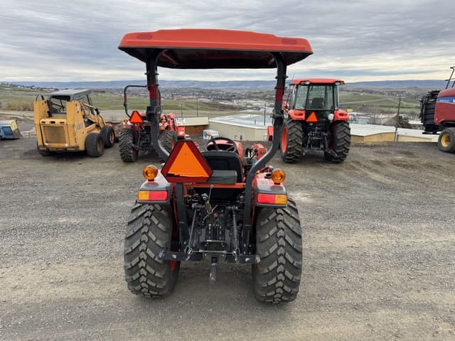 Image of Kubota L3902HST equipment image 3