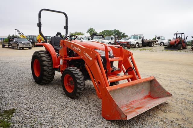 Image of Kubota L2501D equipment image 3