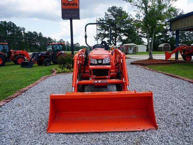 Image of Kubota L2501DT equipment image 4