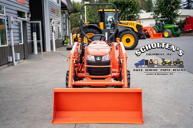 Image of Kubota L2501DT equipment image 2