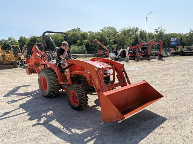 Image of Kubota L2501HST equipment image 1