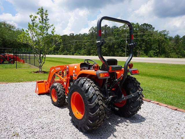 Image of Kubota L2502DT equipment image 3