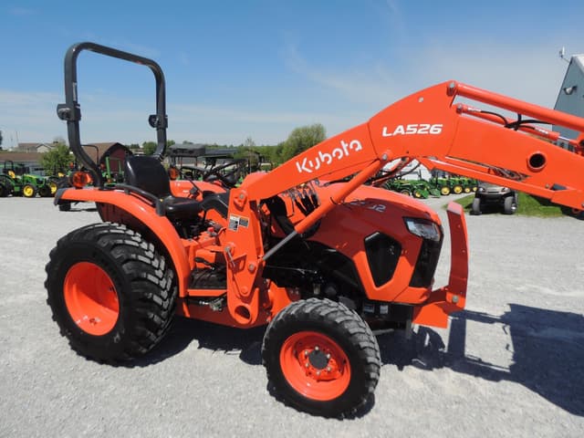Image of Kubota L2502HST equipment image 3