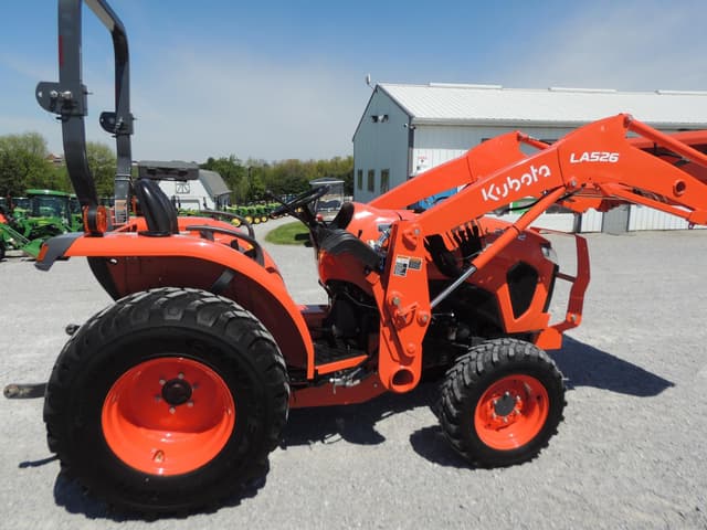 Image of Kubota L2502HST equipment image 4