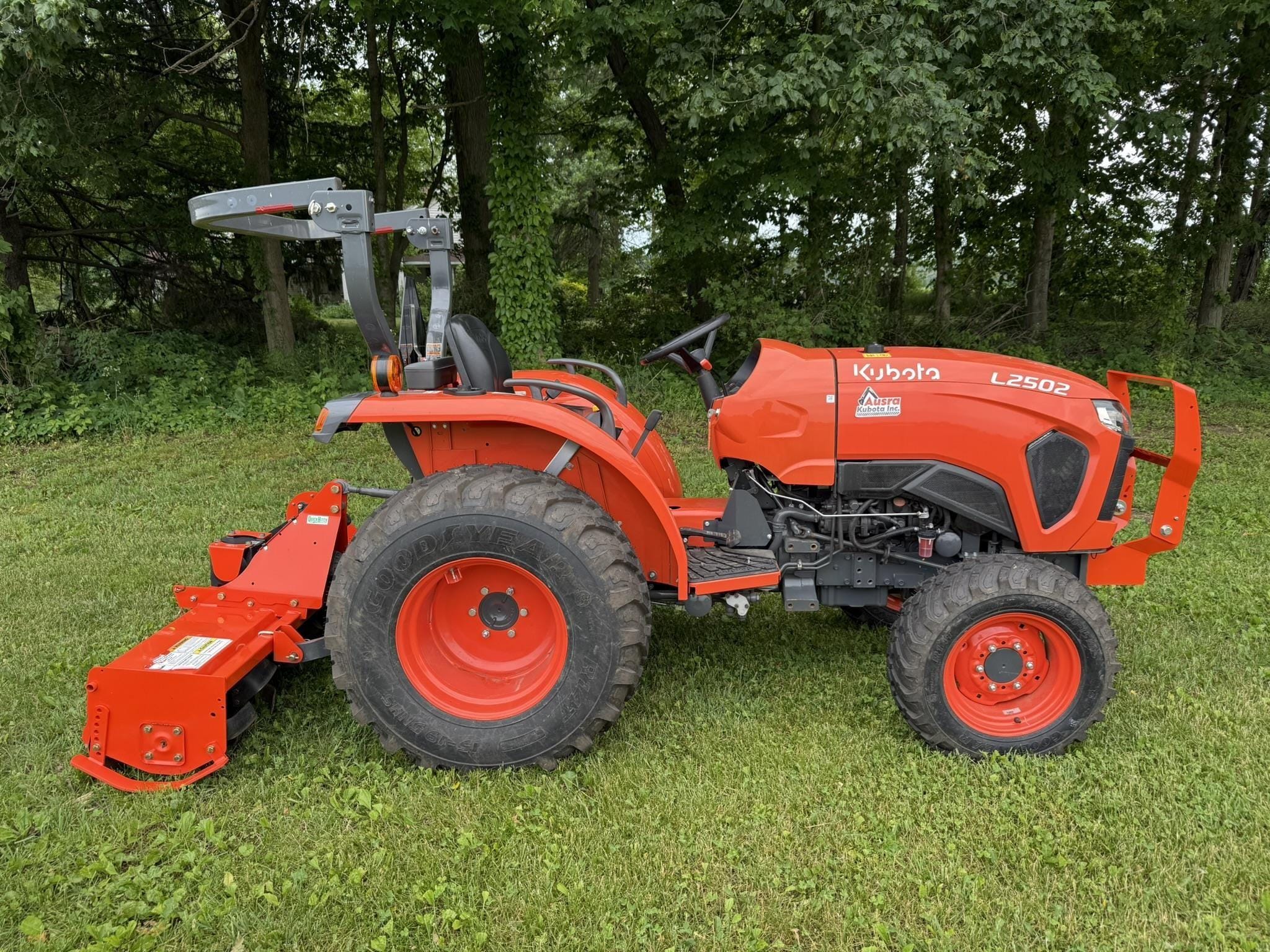 2023 Kubota L2502HST Equipment Image0