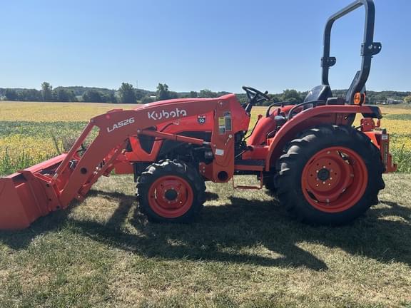 Image of Kubota L3302DT Image 0