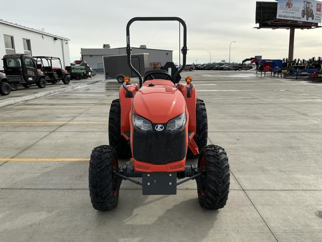 Image of Kubota L3302HST equipment image 2