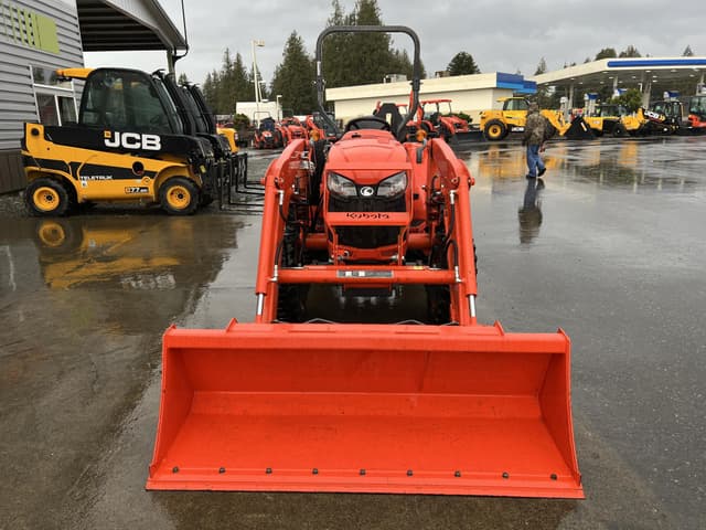 Image of Kubota L3302HST equipment image 2