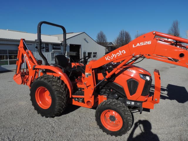 Image of Kubota L3302HST equipment image 2