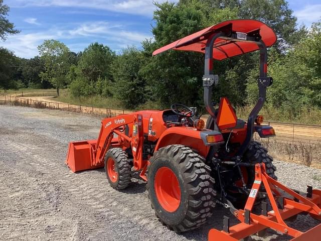 Image of Kubota L3902HST equipment image 3