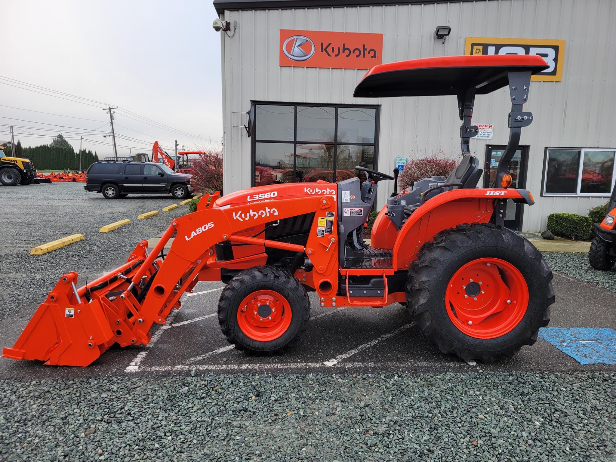 2023 Kubota L3560HST-LE Equipment Image0