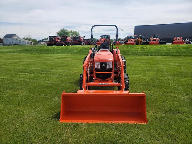 Image of Kubota L3560HST-LE equipment image 2