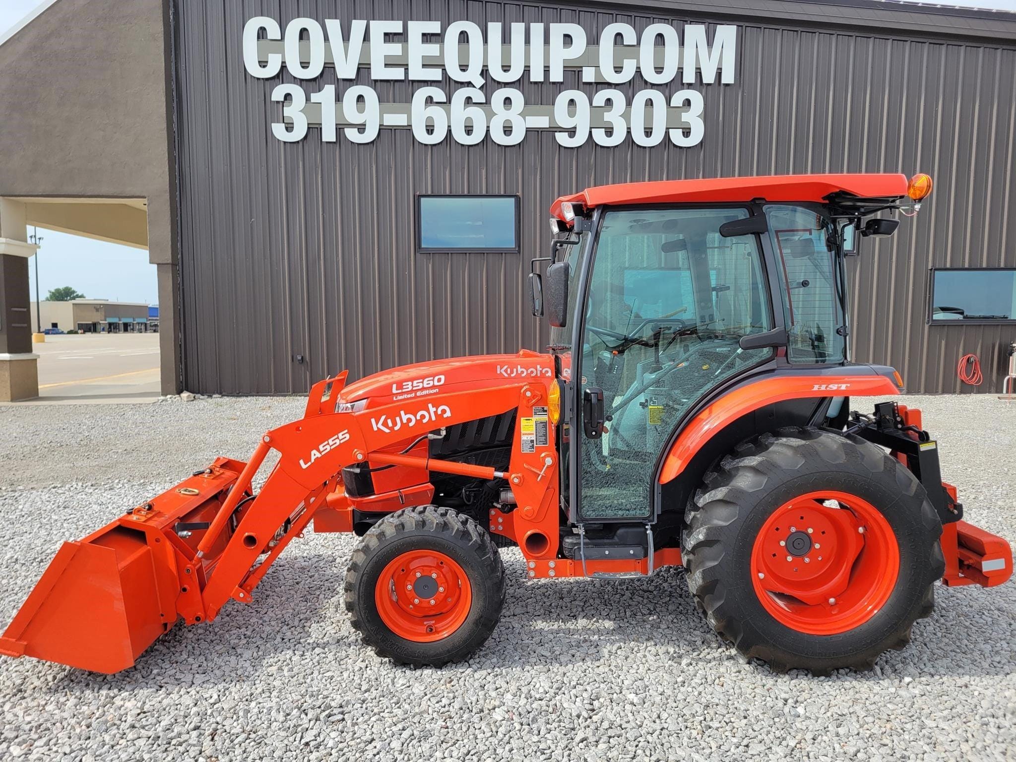 2023 Kubota L3560HSTC-LE Equipment Image0