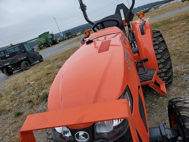 Image of Kubota L3902 equipment image 2