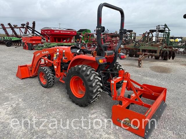 Image of Kubota L3902 equipment image 1