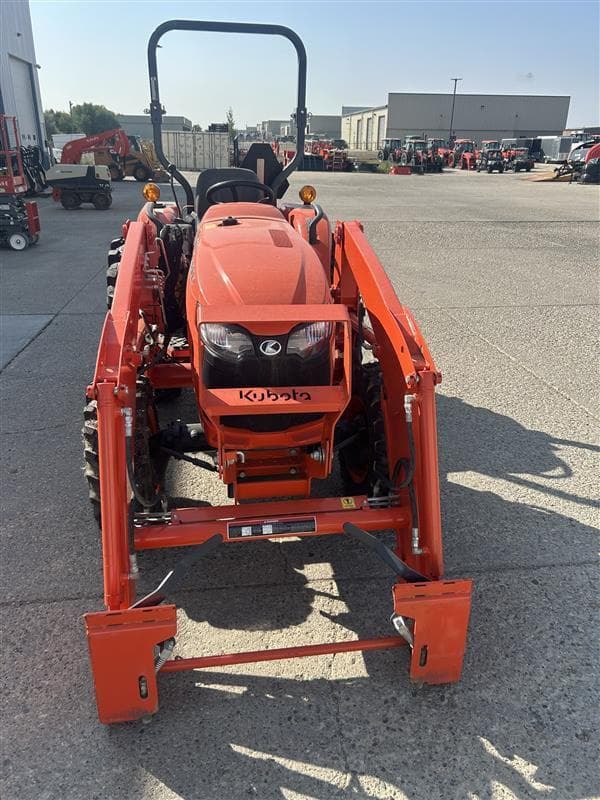 Image of Kubota L3902HST equipment image 1