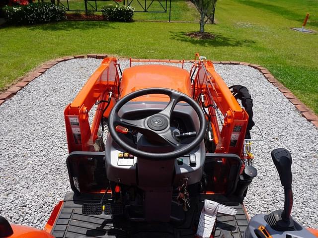 Image of Kubota L4060HST equipment image 4