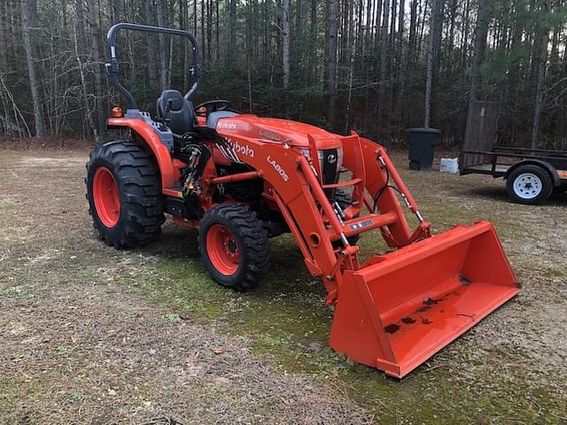 Image of Kubota L4060HST-LE equipment image 2