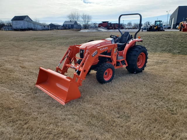 Image of Kubota L4060HST-LE equipment image 1