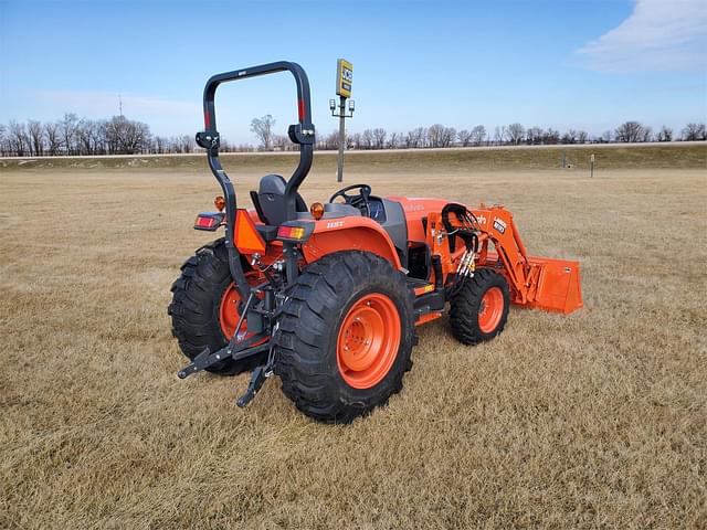 Image of Kubota L4060HST-LE equipment image 3