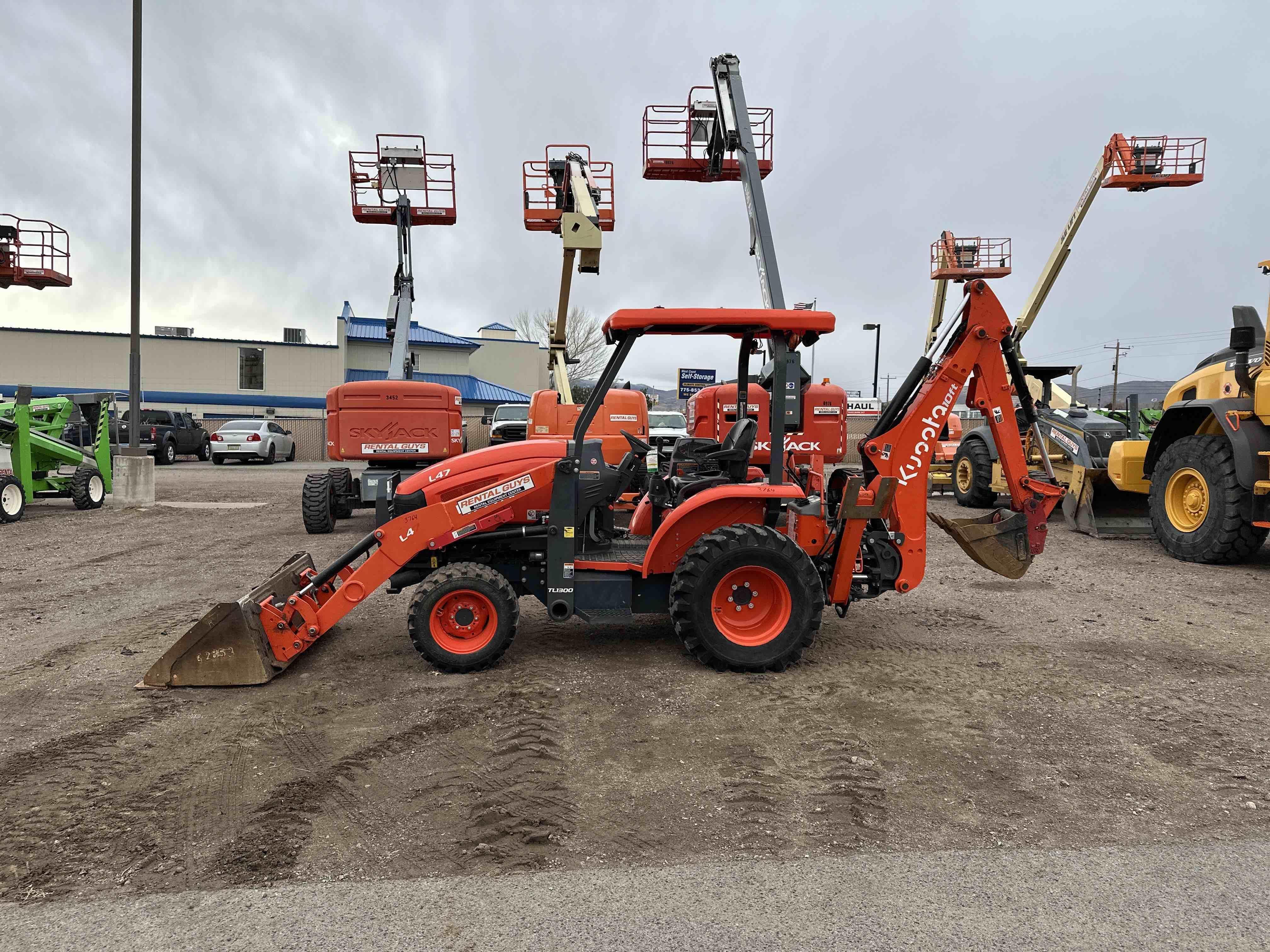 2023 Kubota L47 Equipment Image0