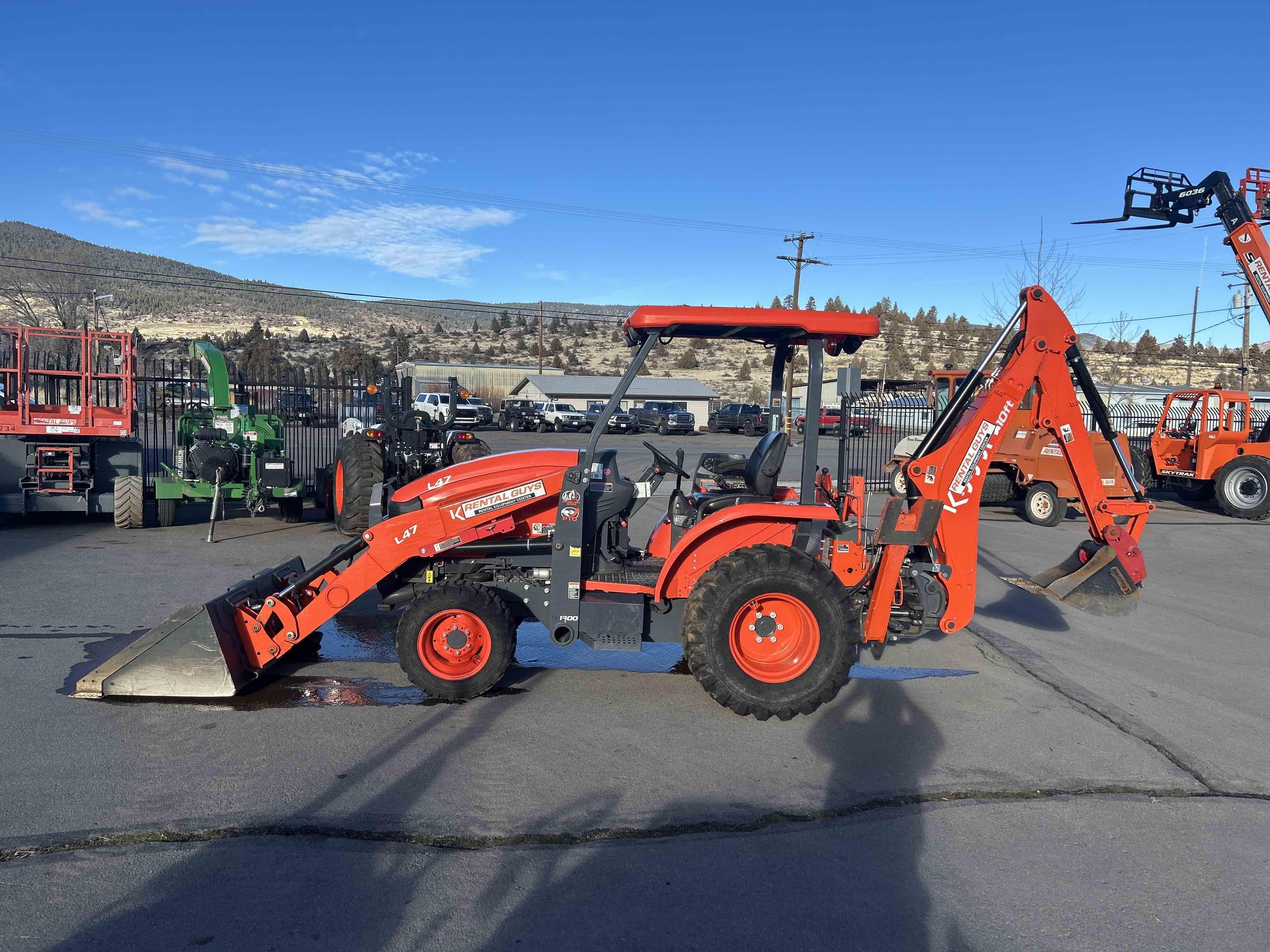 2023 Kubota L47 Equipment Image0