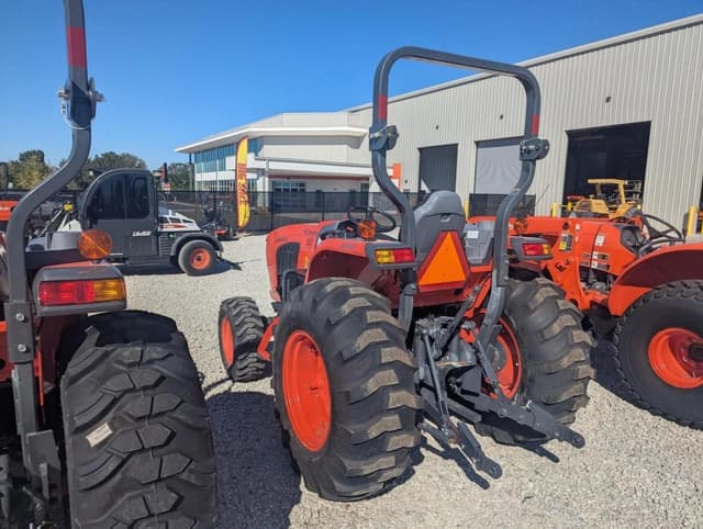 Image of Kubota L6060HST equipment image 2