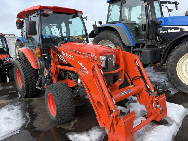 Image of Kubota L6060HSTC equipment image 2