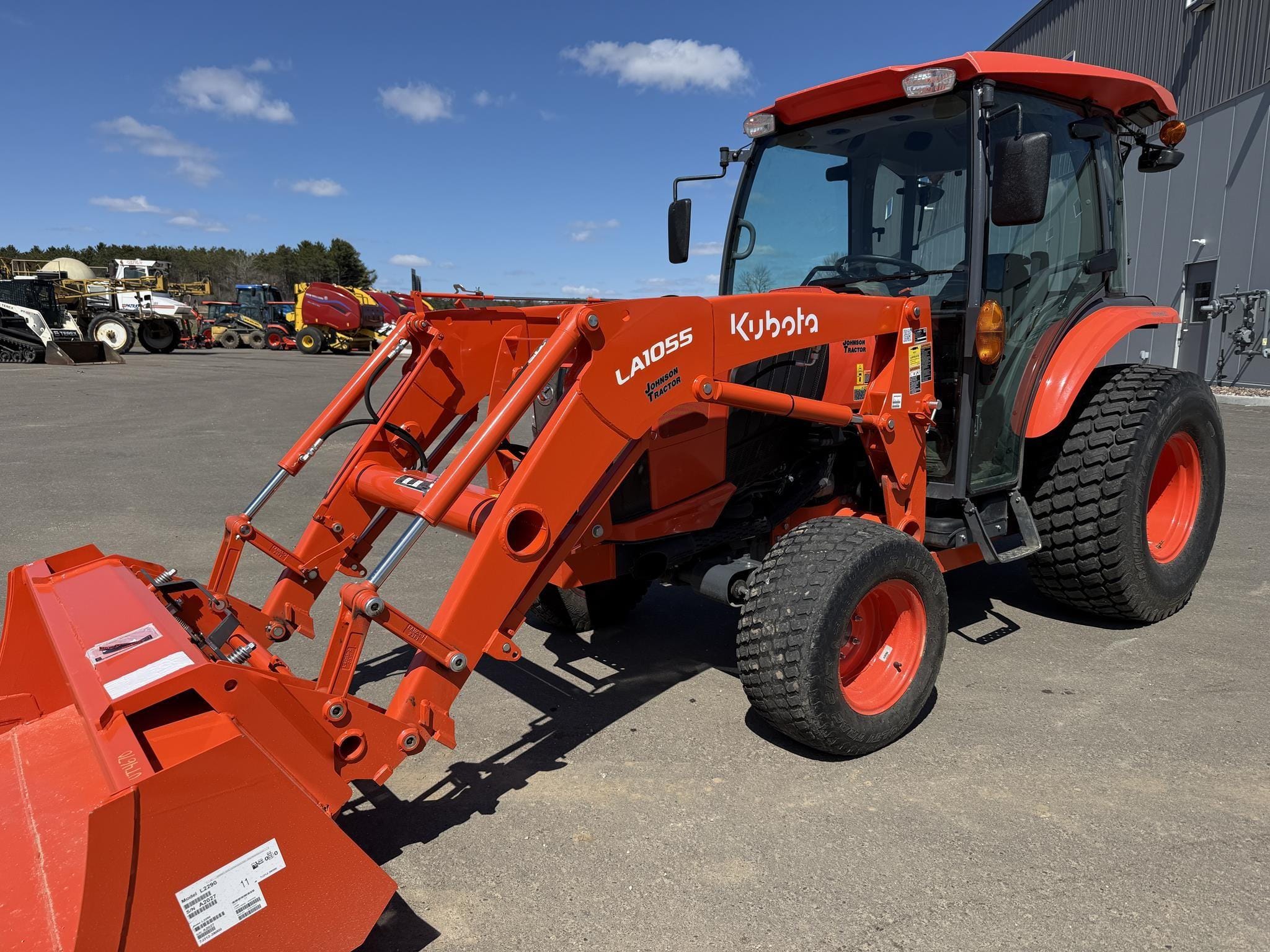 2023 Kubota L6060HSTC Equipment Image0
