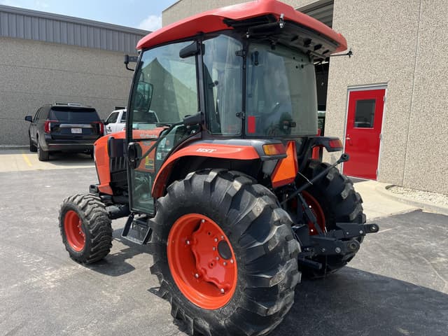 Image of Kubota L6060HSTC equipment image 4