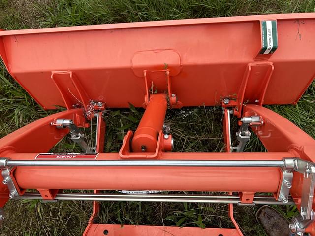 Image of Kubota LA344 equipment image 2