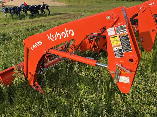 Image of Kubota LA526 equipment image 1