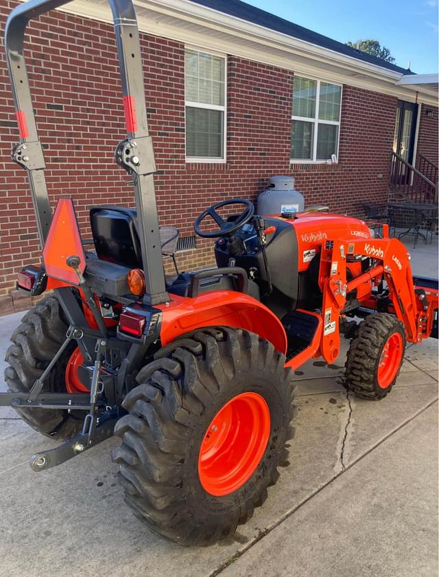 Image of Kubota LX2610SU equipment image 4