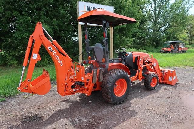 Image of Kubota LX2610HSD equipment image 1